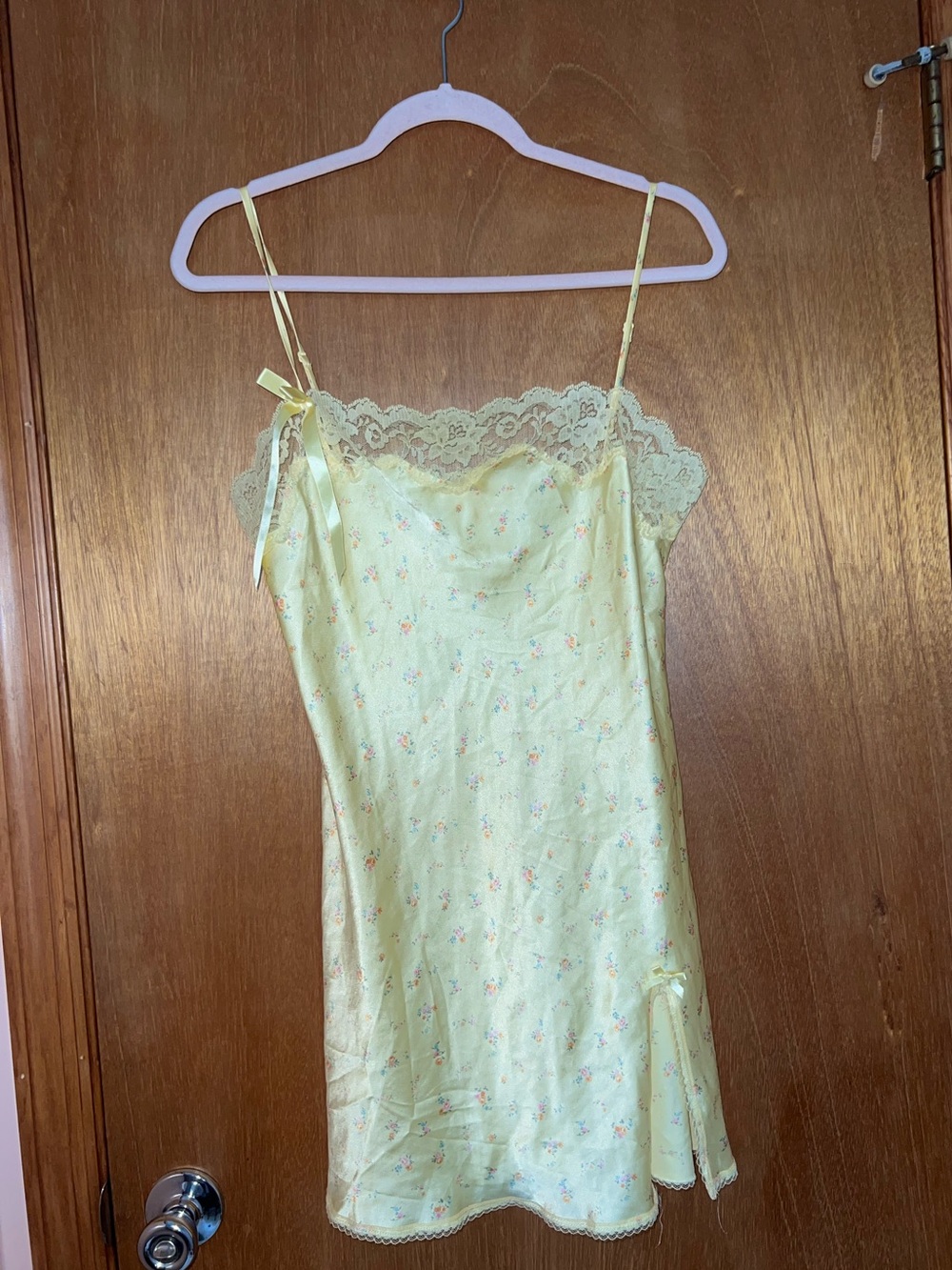 y2k Victoria’s secret angels Lace Trim Yellow Floral Slip Dress with bow details